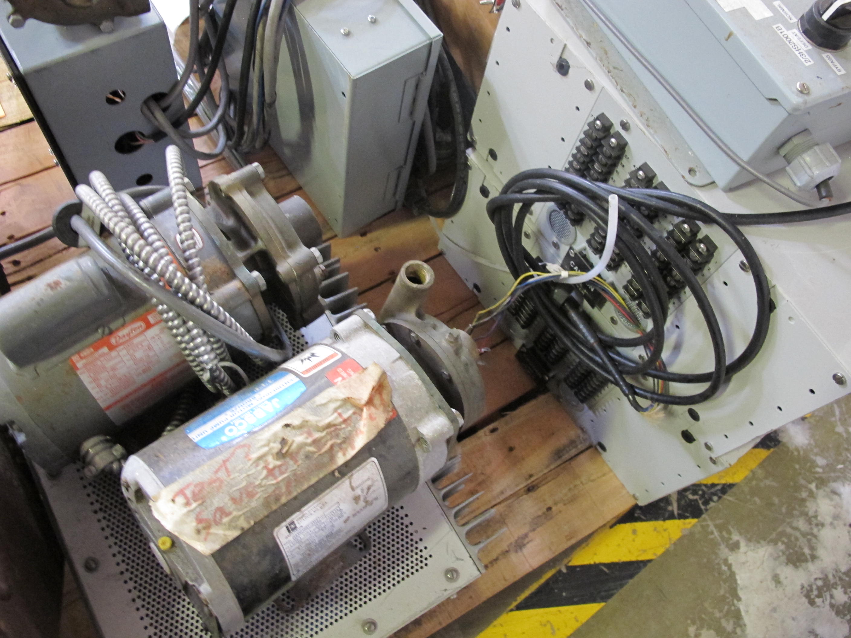 LOT TO INCLUDE: MISC. CONTROL BOX, INFRARED SENSOR, POWER SUPPLIES, (2) DAYTON MOTORS, MODEL #6K580, 1/2 HP, 3450 RPM, (1) EMERSON MODEL # SA55CXGBT-3922, 1/3B HP, 3450 RPM. LOADING & HANDLING FEE $15-4036